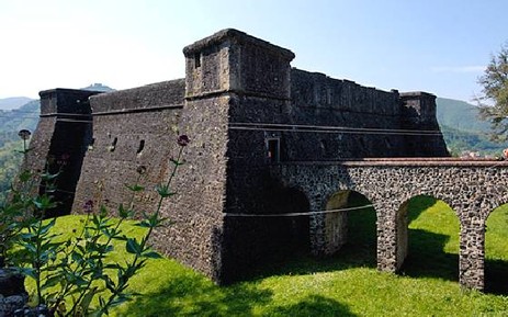 fortezza, ora dimora signorile, ad Aulla, Toscana